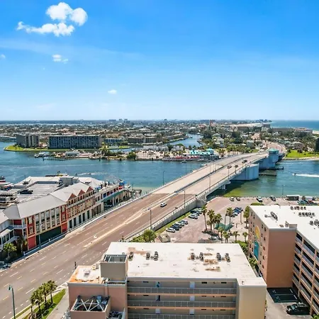 #103 Beach Place Condos Nightly Rental